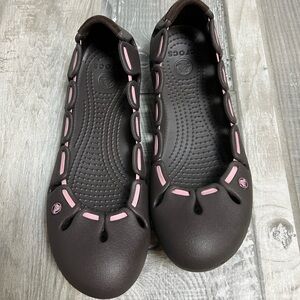 CROCS Springi Stretch Espresso Slip On Ballet Flats Shoes Pink Trim Women Size 9